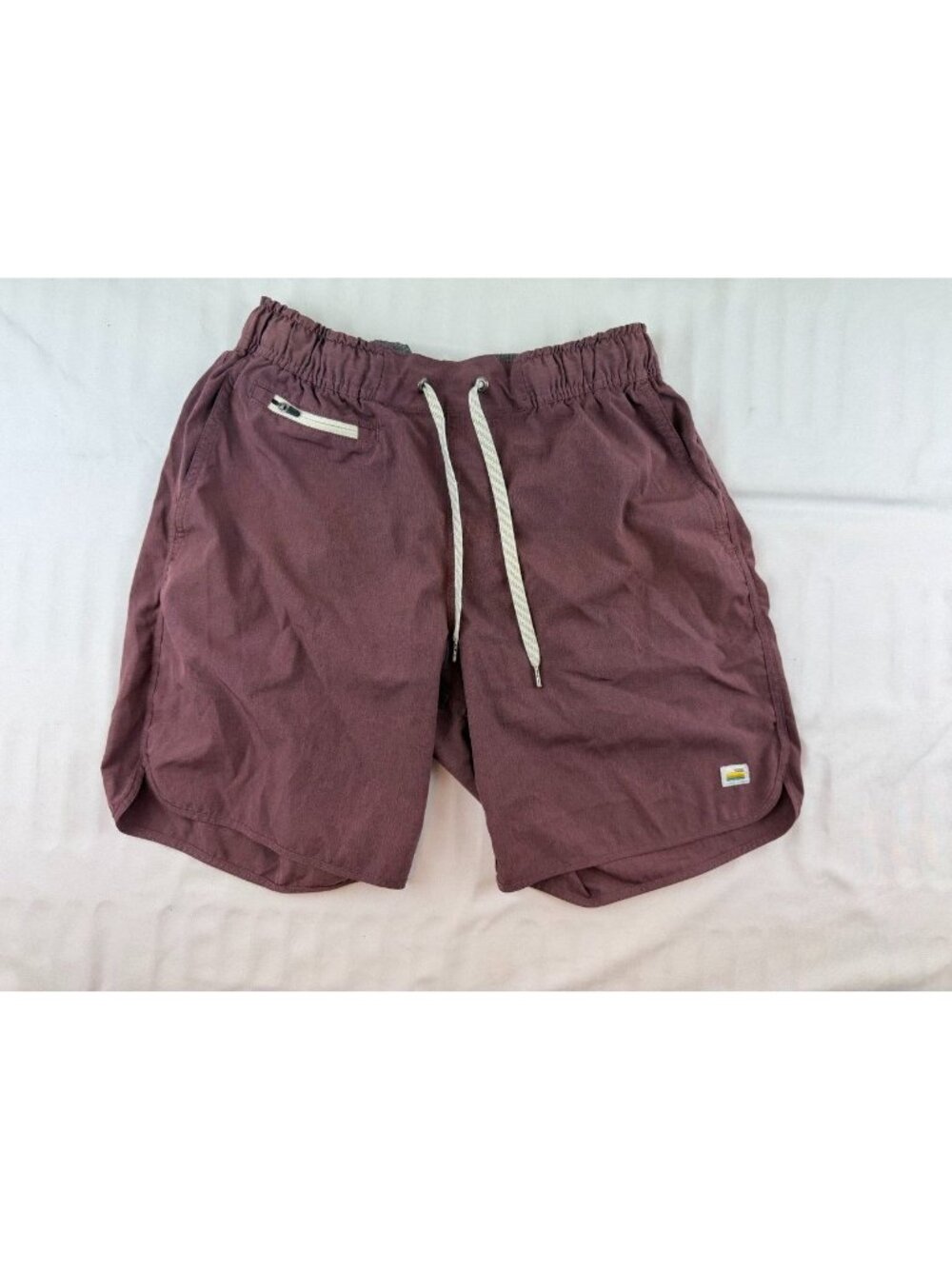 Vuori Banks Shorts Mens 7" Performance Red Size Small